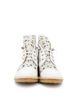 Alma En Pena Rosario - Korte Laarzen - White 7 Alma En Pena Rosario - Korte Laarzen - White -Alma En Pena Winkel 10d85bb296894bbe94357eb7f619e70d