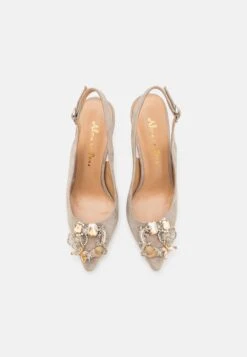 Alma En Pena Klassieke Pumps - Beige 11 Alma En Pena Klassieke Pumps - Beige -Alma En Pena Winkel a430a919a03c426b9e53638111928323