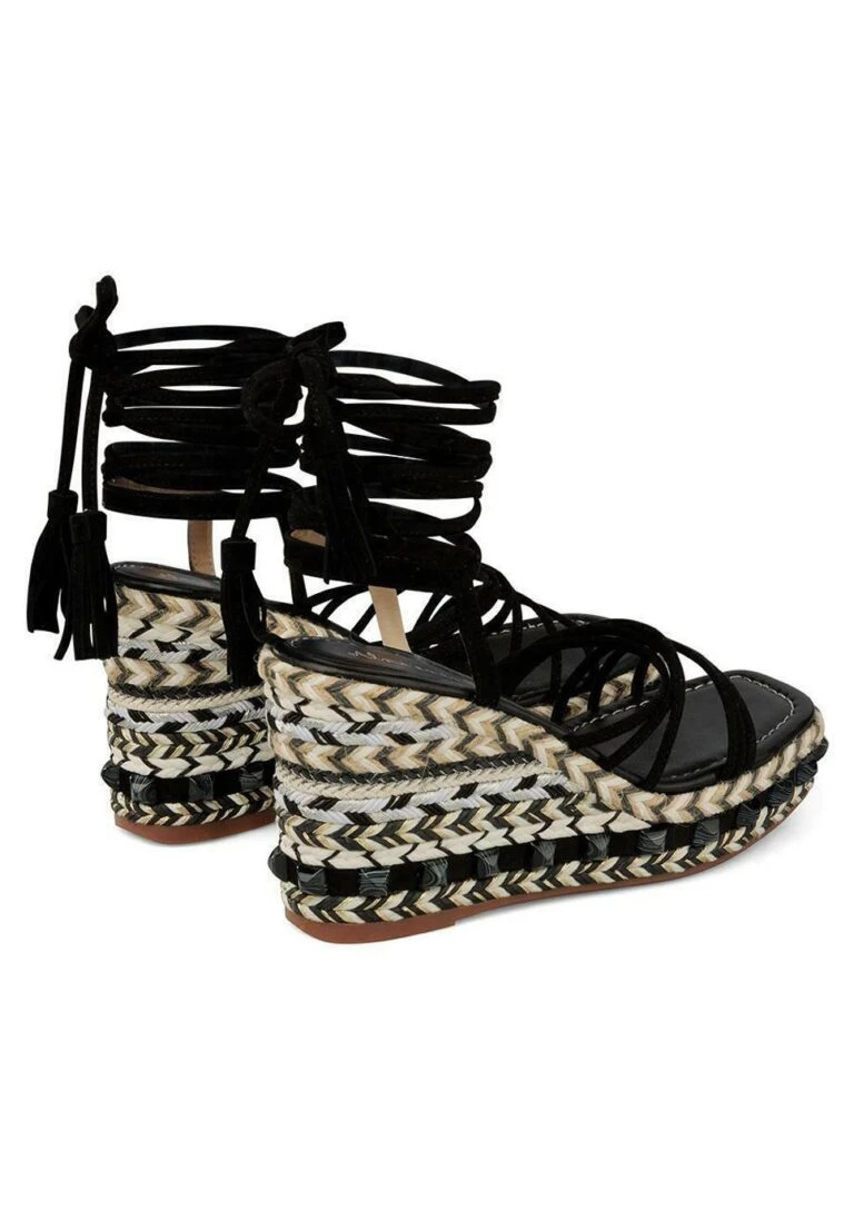 Alma En Pena Winkel -Alma En Pena Winkel c1d74b7b8a174df3a586a288a26bc075 768x1106 1