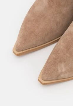 Alma En Pena Overknee Laarzen - Beige 11 Alma En Pena Overknee Laarzen - Beige -Alma En Pena Winkel e4dbb8ade0064d1b981269e29a5a8e6d